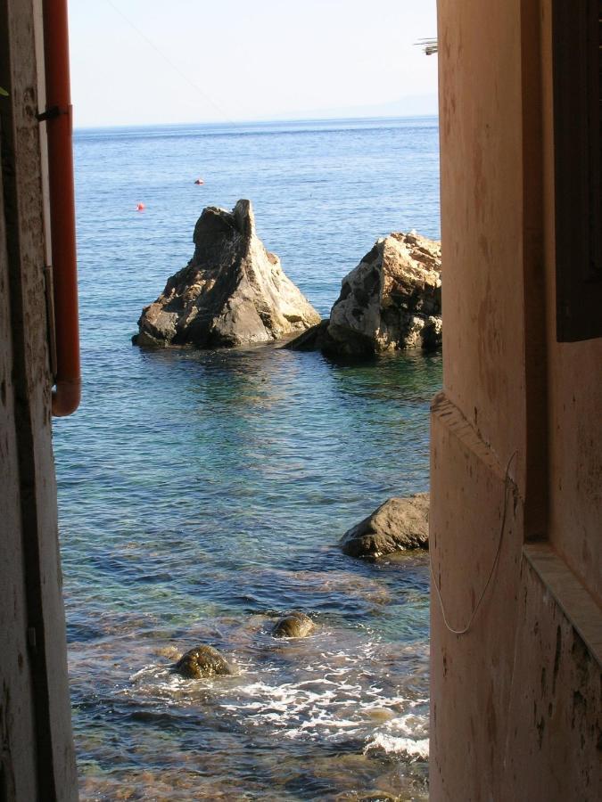 Il Ritratto Casa Vacanza 希拉 外观 照片